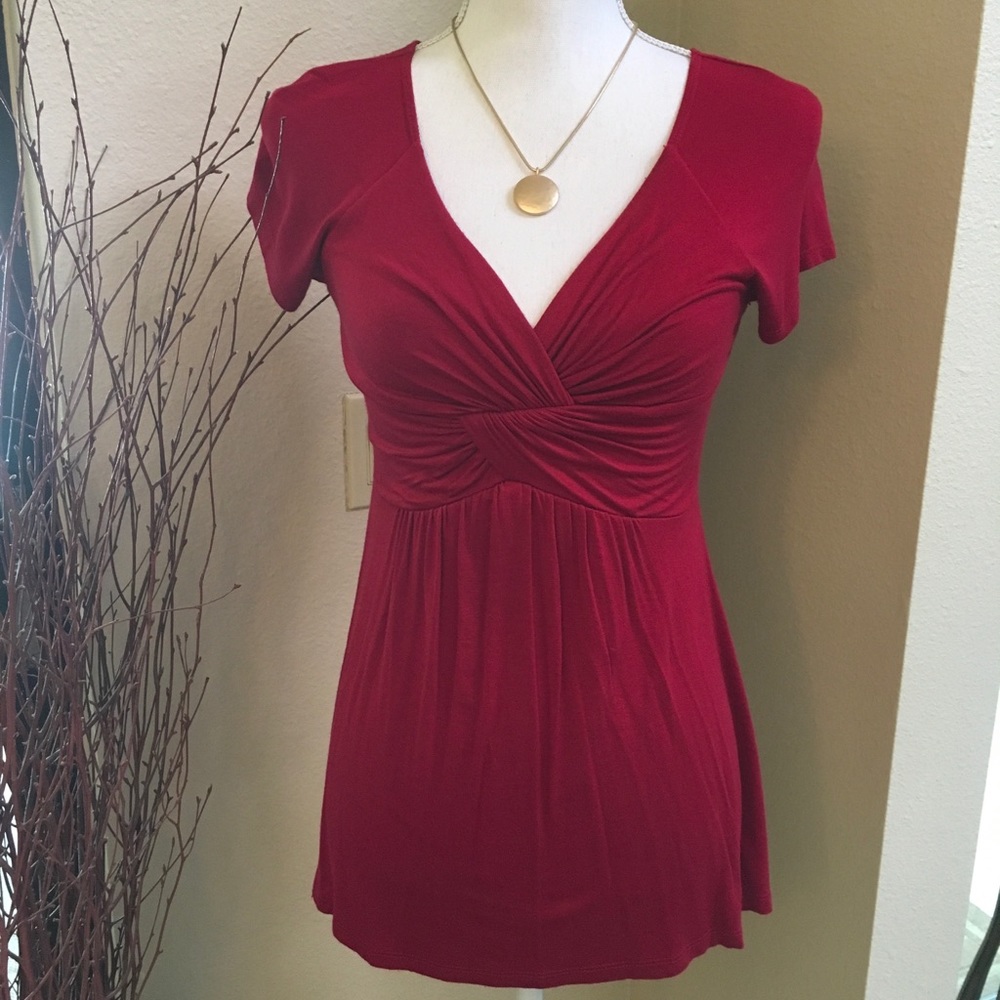 Cute Twist-front Top!